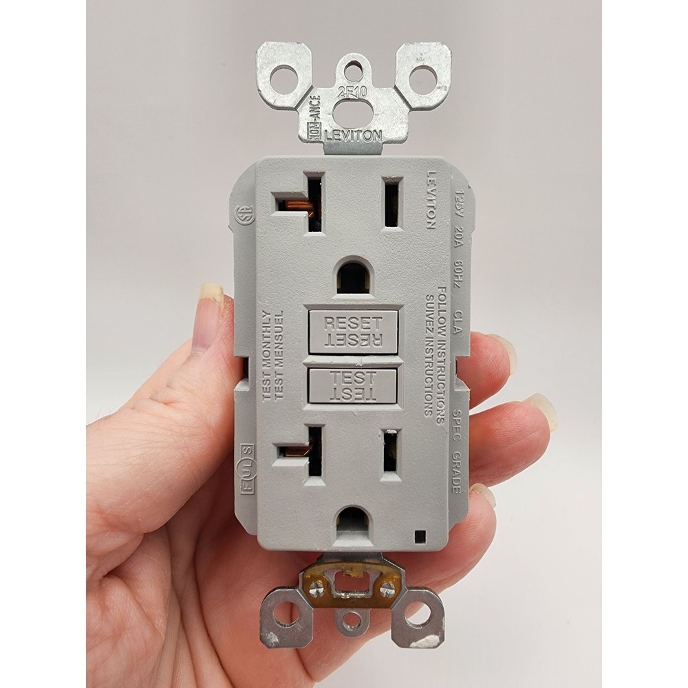 Leviton GFCI Receptacle 20A Gray Like New SmartlockPro Spec Grade 125V 20 Amp